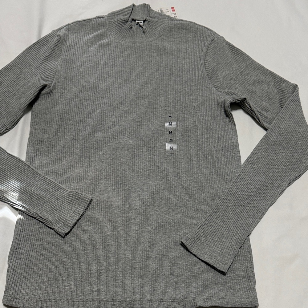 Uniqlo Gray Long Sleeve Ribbed Tee High Neck M NWT